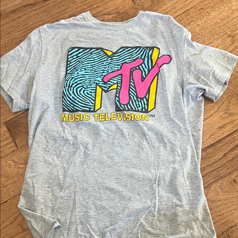 MTV Heather Gray Tee with Vibrant Logo